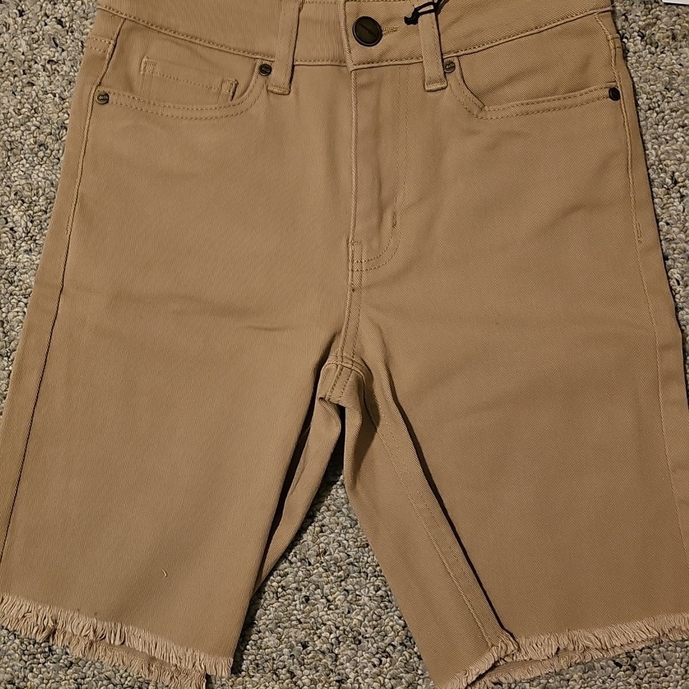 Dollhouse Frayed Brown Bermuda Shorts NWT size 3/4